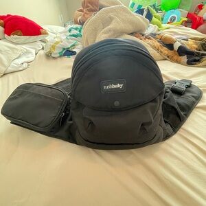 Tushbaby carrier used but good condition